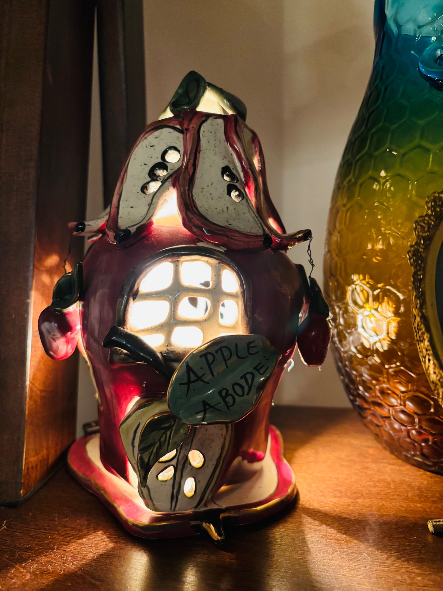 Vintage Blue Sky Clayworks “Apple Abode” House Luminary -Lamp