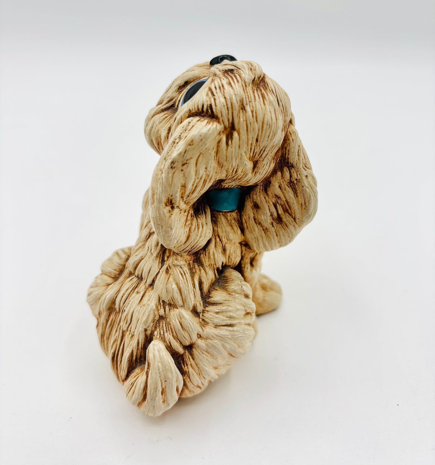 Vintage Pendelfin ENGLAND “Tammy” Puppy Dog Figurine – Blue Collar, Big Blue Eyes – Hand Painted Stonecraft Collectible