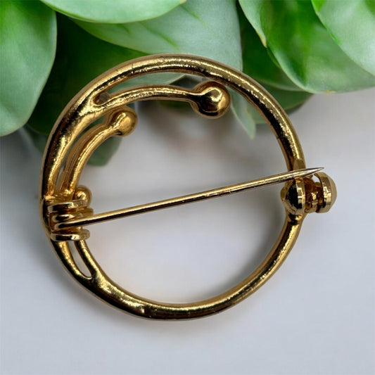 Vintage Brooch Classic Gold Tone Open Circle Wave Swirl with Faux Pearls