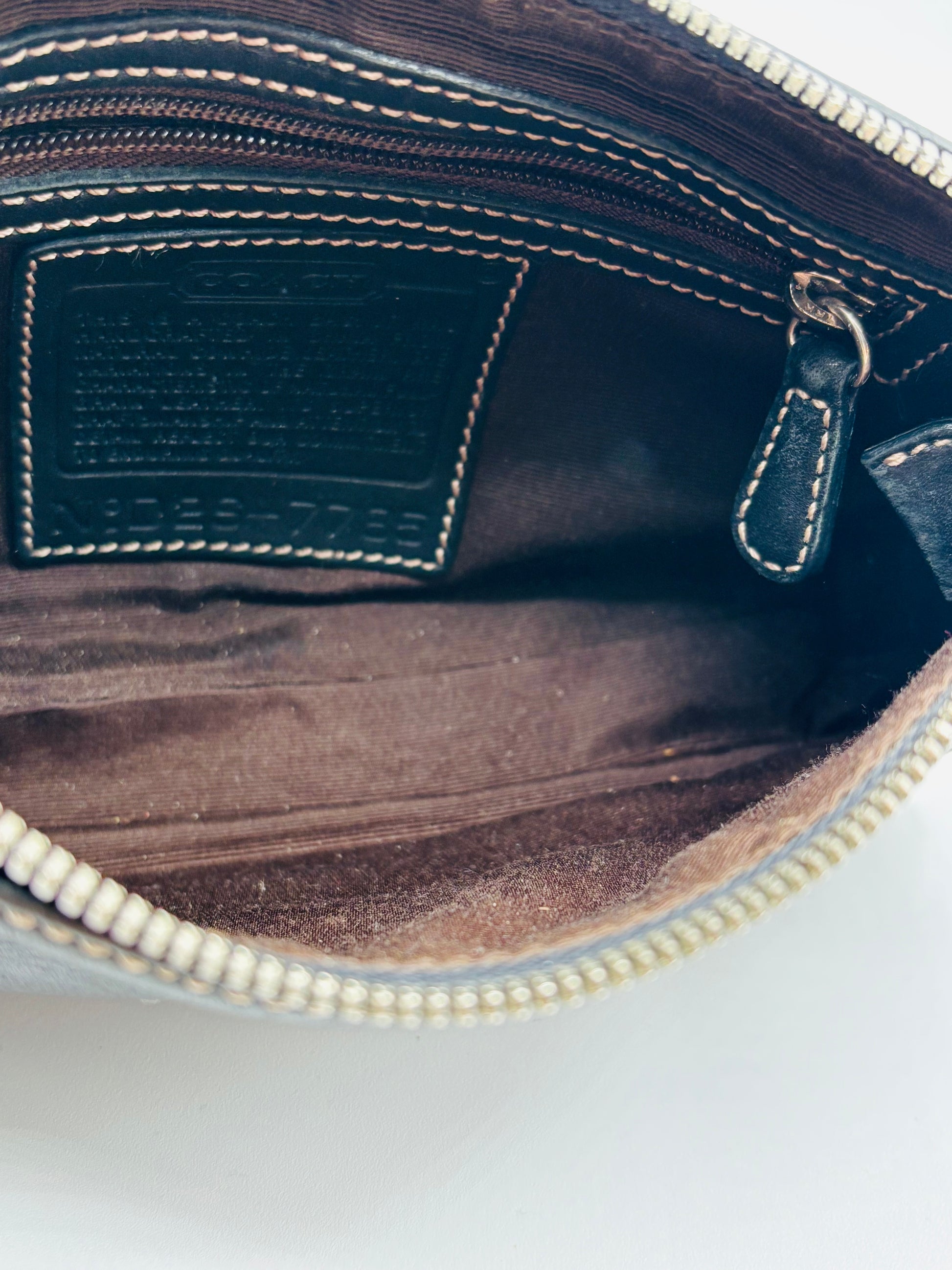 Vintage Coach Black Leather Hampton Demi Pouch Shoulder Bag 