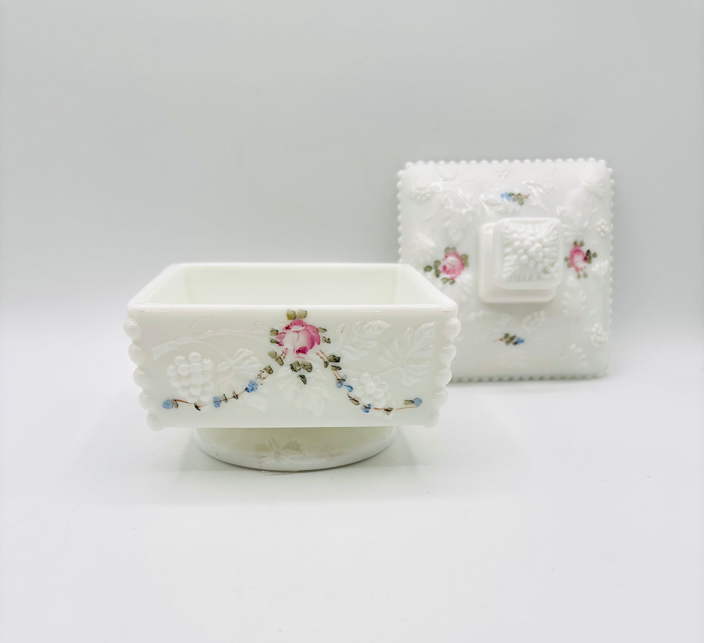 Westmoreland Beaded Grape Vanity Powder Jar Glass Box 