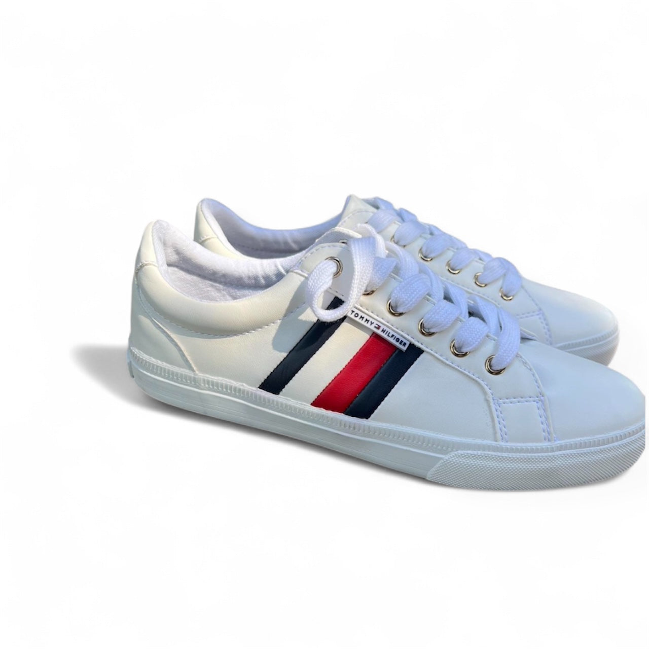Like New Tommy Hilfiger White Sneakers with Blue and Red Accents – Women’s Casual Shoes 