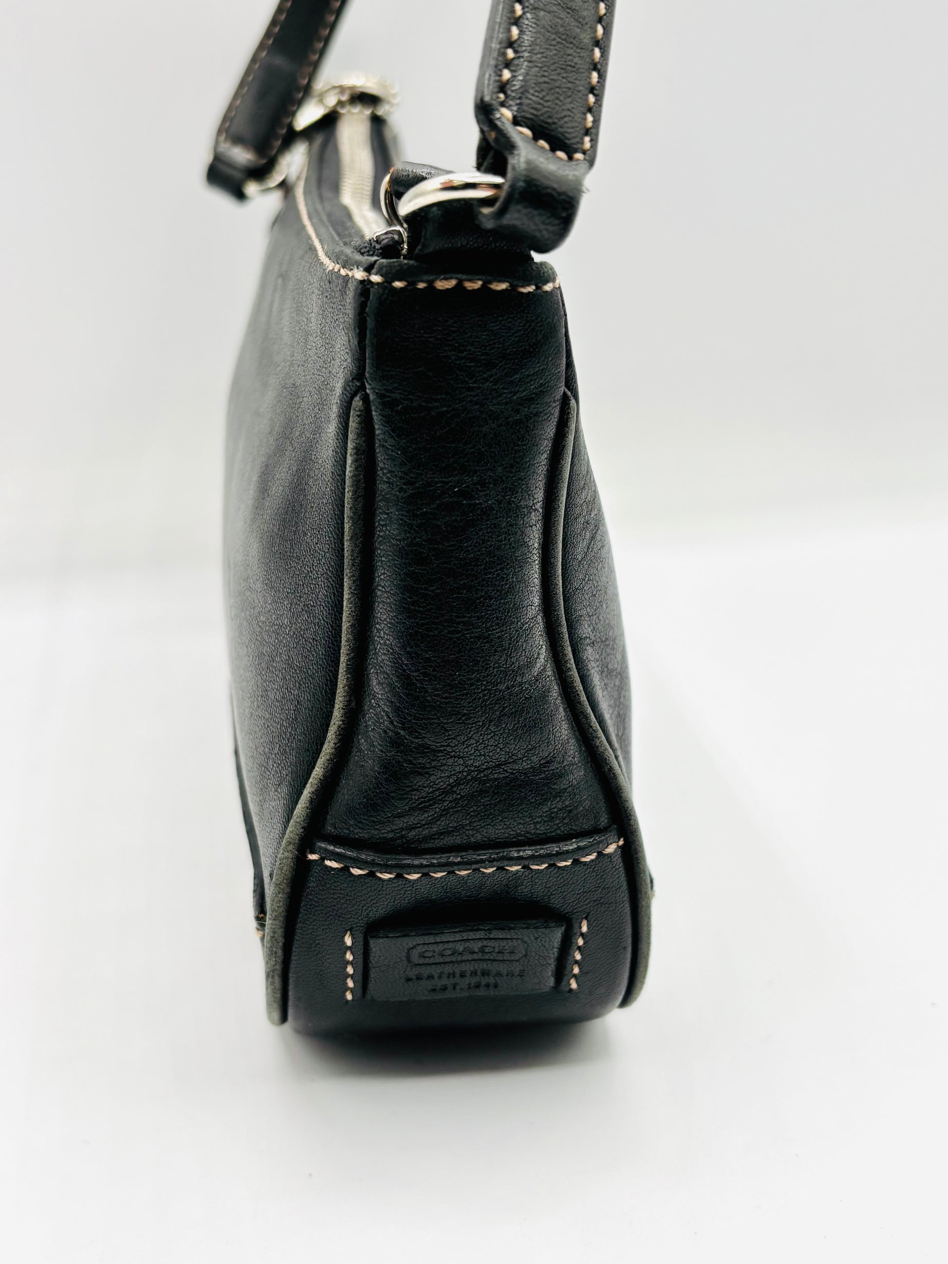 Vintage Coach Black Leather Hampton Demi Pouch Shoulder Bag 