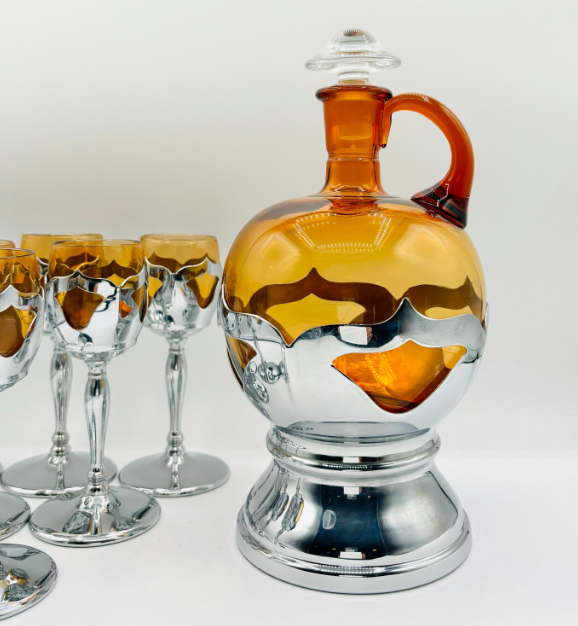 7-Piece Art Deco Rare Amber Farber Bros Cocktail Set 